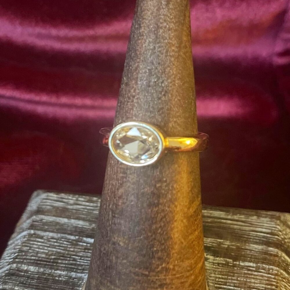 Elegant Gold-Tone Bezel Set Crystal Solitaire Ring Size 6